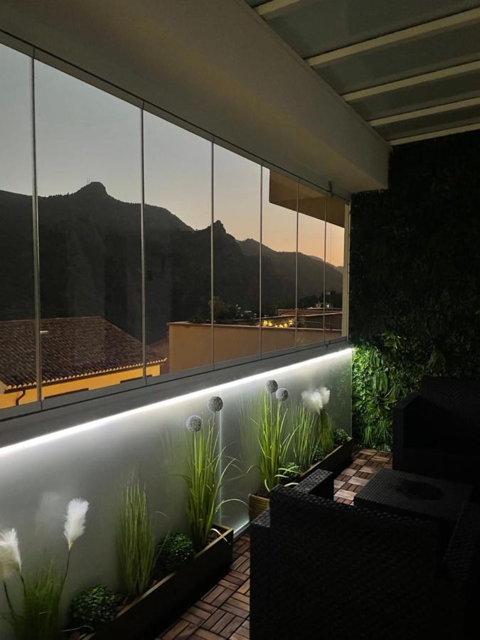 Apartamento Isabella Suite 구에하르 시에라 외부 사진